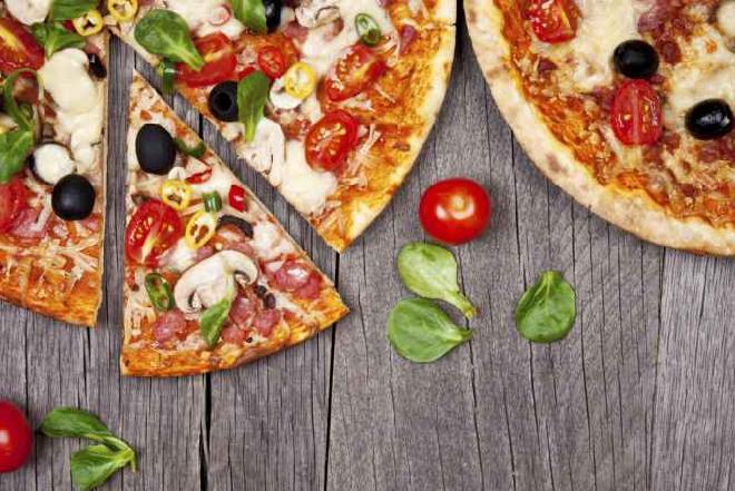 Historia pizzy - kto ją wymyślił, kto robi najlepszą pizzę i inne ciekawostki